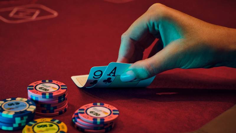 Hiểu đúng về cấu trúc một lá bài